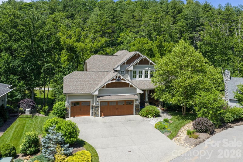 14 Twinflower Trail, Asheville, NC - 4 beds, 4.5 baths, 3,894 sqft - $1,599,000
