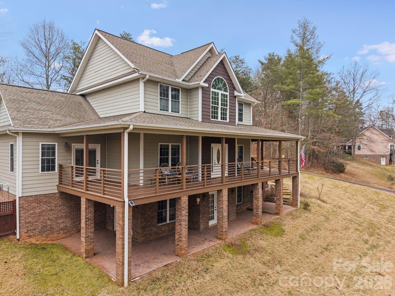 21 Hope Road, Weaverville, NC - 4 beds, 3.5 baths, 4,222 sqft - $999,000