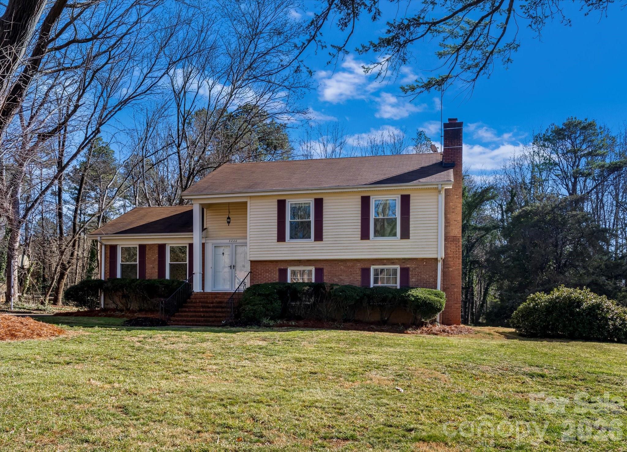 3000 Windrow Lane, Matthews, NC. property listing photo