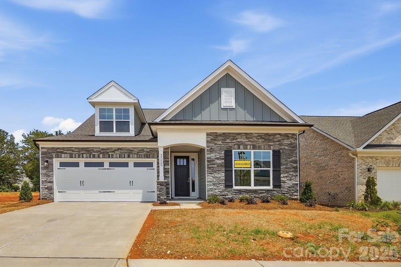 3050 Constitution Lane, Gastonia, NC - 3 beds, 3 baths, 2,733 sqft - $564,900