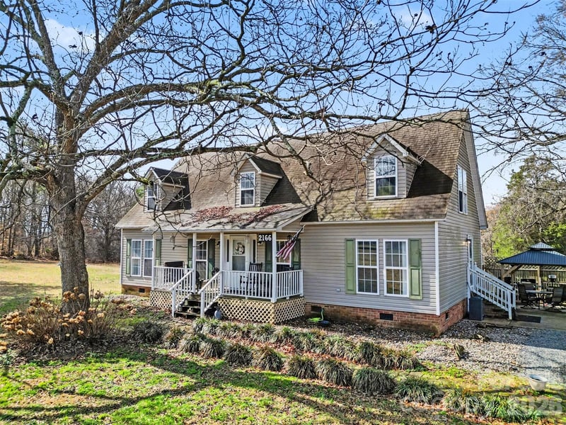 2166 Statesville Highway, Mooresville, NC - 3 beds, 2.5 baths, 2,204 sqft - $875,000