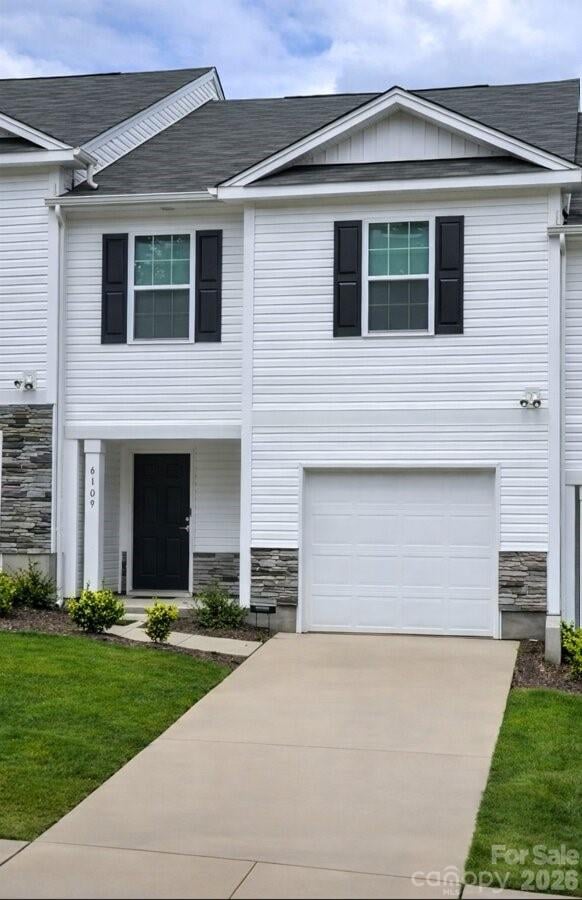 6109 Faron Way, Charlotte, NC - 4 beds, 2.5 baths, 1,613 sqft - $339,000