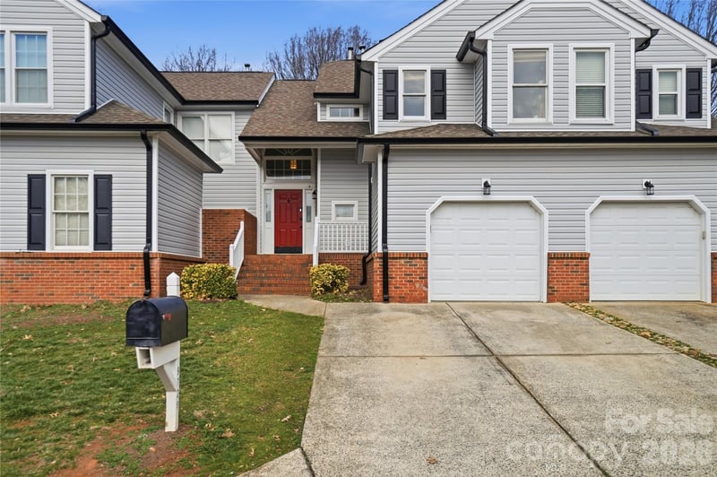 8729 Fox Chase Lane, Charlotte, NC - 3 beds, 2.5 baths, 1,545 sqft - $310,000