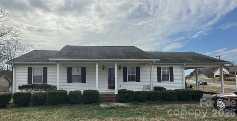 1976 Mcilwain Road, Lancaster, SC - 3 beds, 2 baths, 1,521 sqft - $225,000