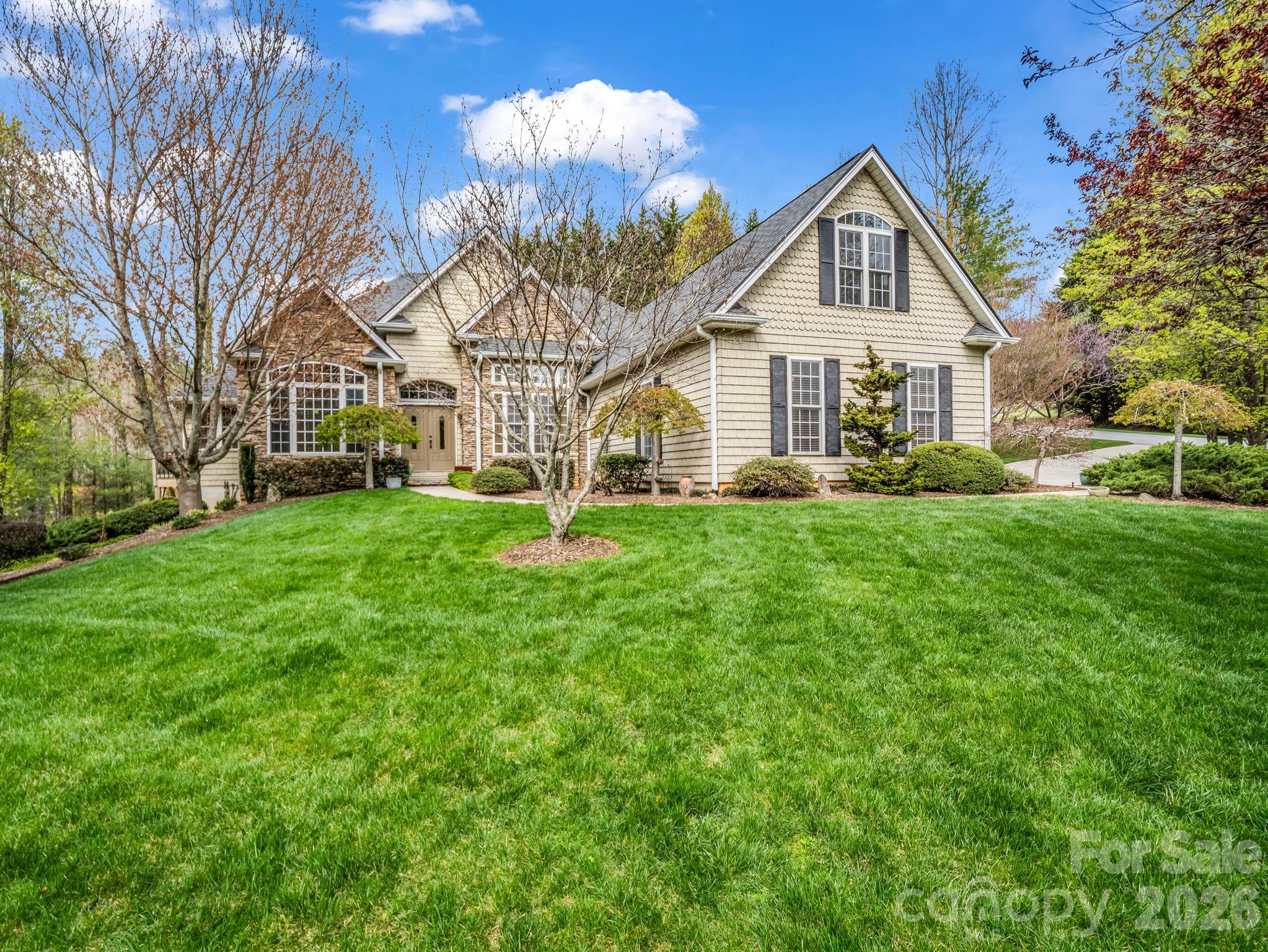 21 Kanuga Forest Drive, Hendersonville, NC. property listing photo