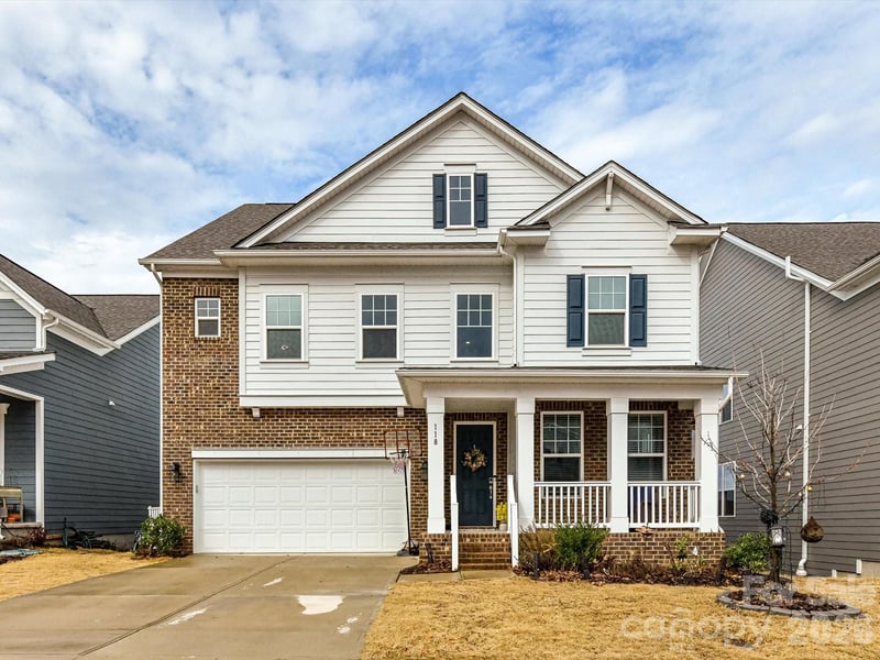 118 Winterberry, Mooresville, NC - 6 beds, 5 baths, 4,437 sqft - $784,000