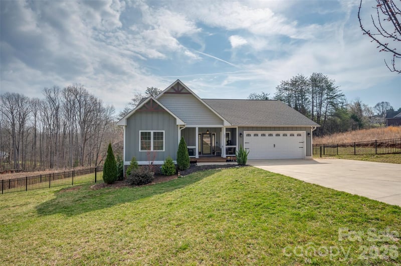 457 Edwards Street, Rutherfordton, NC - 3 beds, 2 baths, 1,810 sqft - $490,000