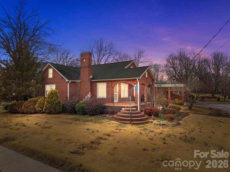 911 N Long ES Street, Salisbury, NC - 3 beds, 1 bath, 1,541 sqft - $380,000