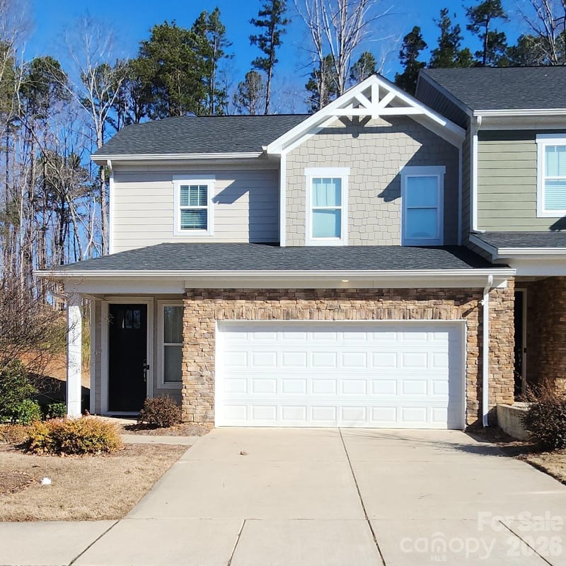 8238 Merryvale Lane, Charlotte, NC - 3 beds, 2.5 baths, 1,961 sqft - $385,000