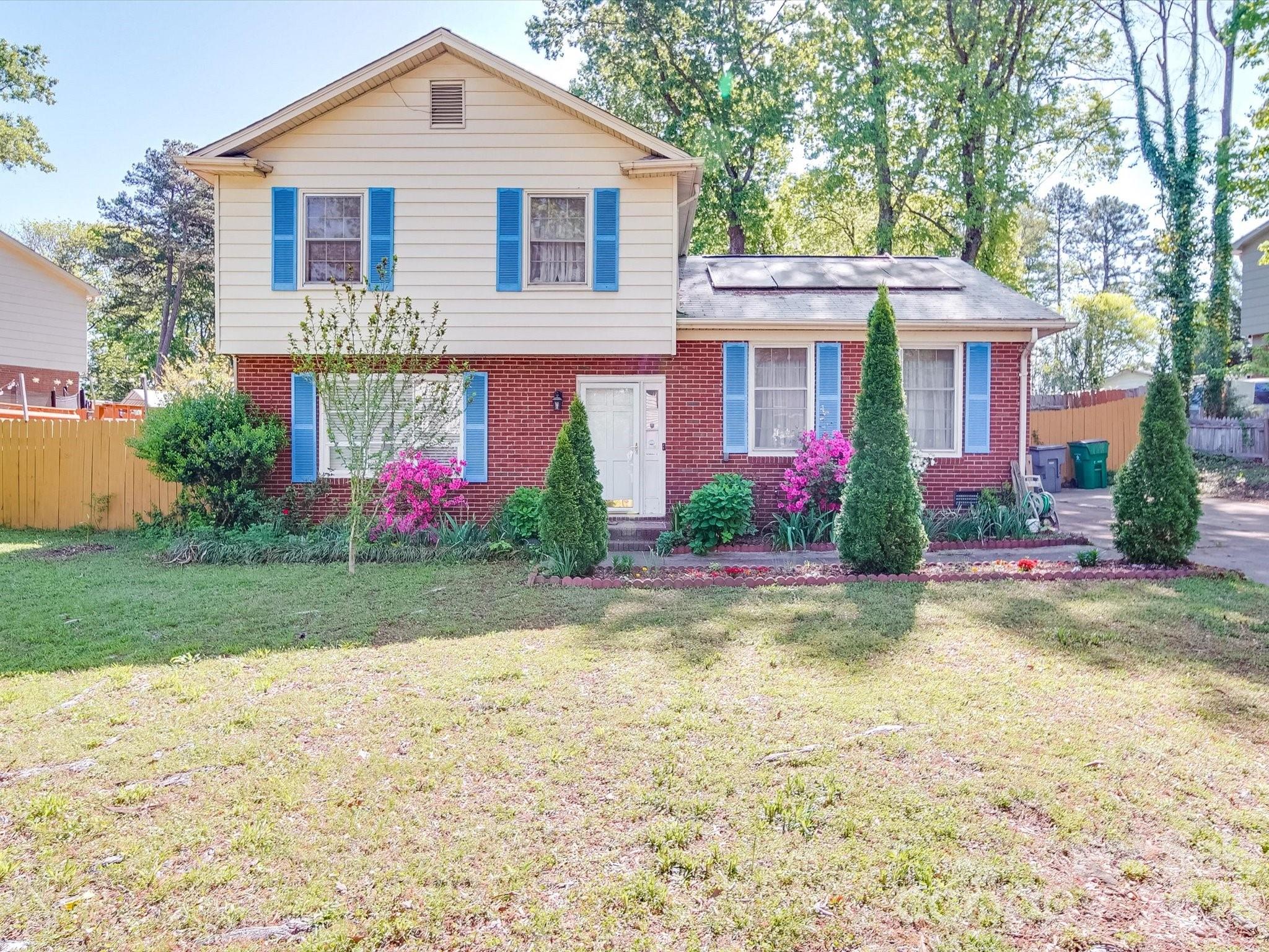 6820 Elm Forest Drive, Charlotte, NC. property listing photo