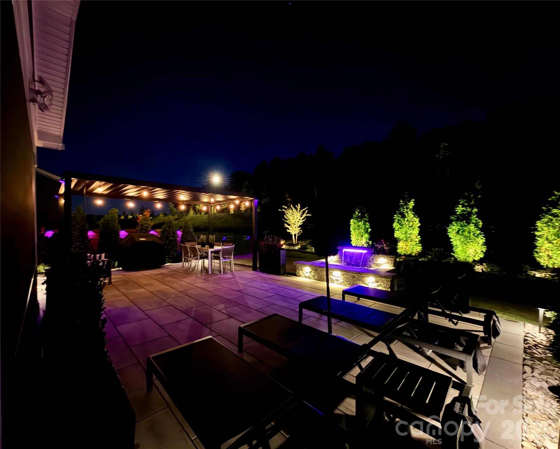 5212 Glenwalk Drive, Charlotte, NC. property listing photo