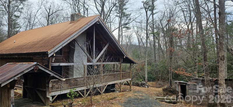 1694 Humpback Mountain Road, Spruce Pine, NC - 2 beds, 1.5 baths, 2,105 sqft - $669,000
