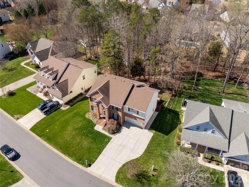 1644 Spandril Lane, Fort Mill, SC - 4 beds, 2.5 baths, 3,172 sqft - $550,000