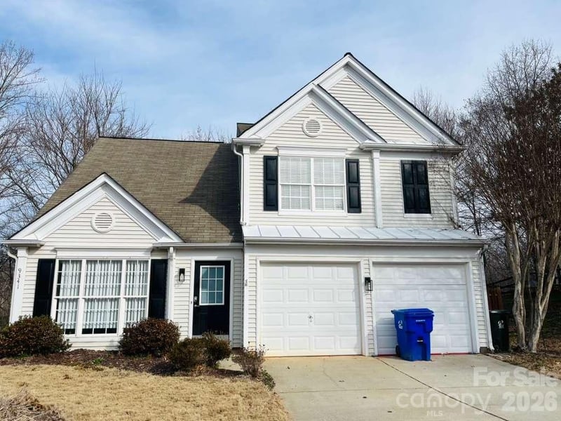 9341 Stawell Drive, Huntersville, NC - 3 beds, 2.5 baths, 1,612 sqft - $419,000