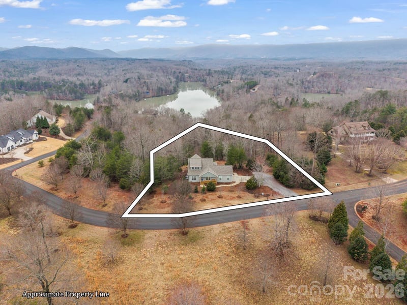 631 Mountain Parkway, Mill Spring, NC - 3 beds, 3 baths, 1,935 sqft - $729,900