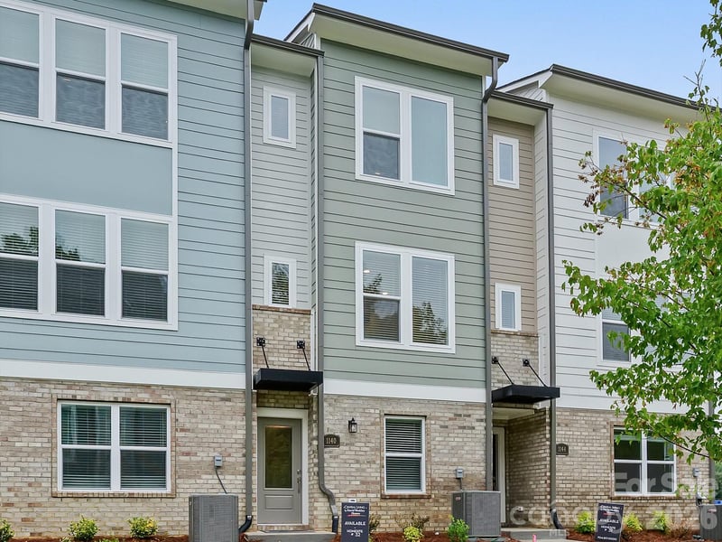 1140 Bismuth Lane, Charlotte, NC - 3 beds, 3.5 baths, 1,576 sqft - $399,042