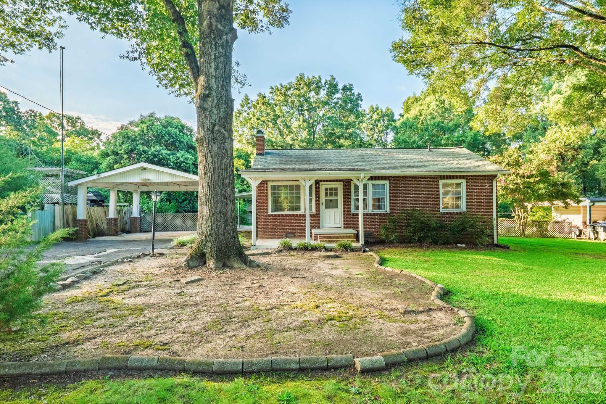 5212 Wales Street, Charlotte, NC. property listing photo