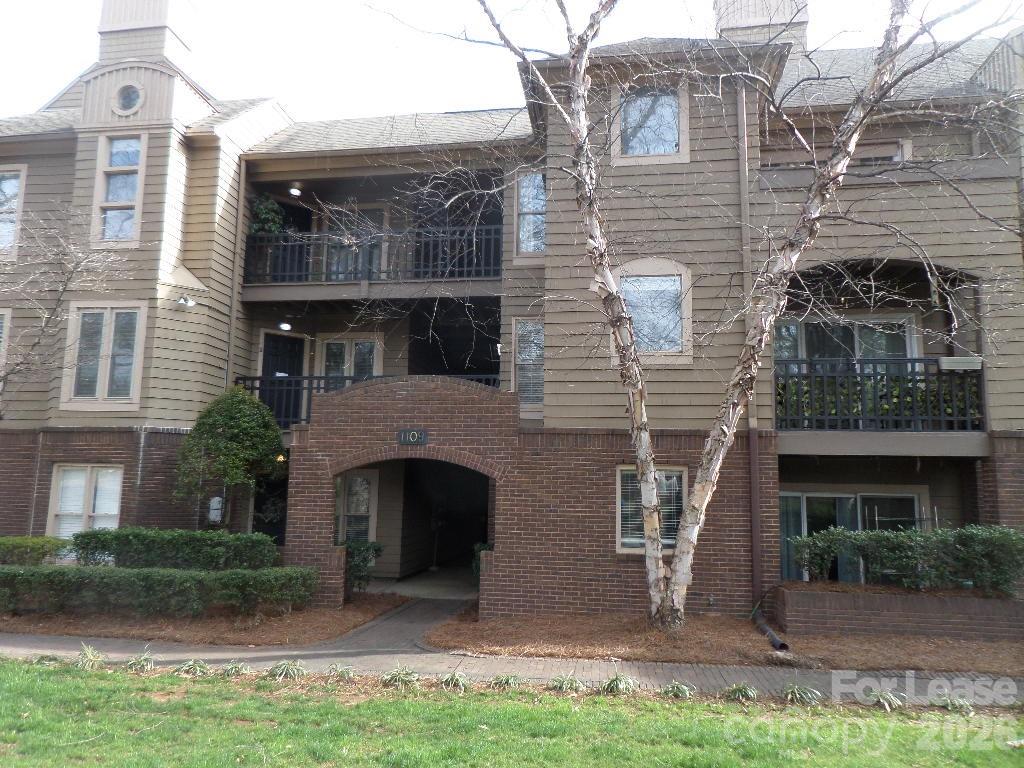 1109 E Morehead Street Apt 10, Charlotte, NC. property listing photo