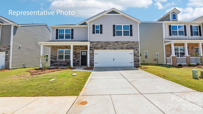 5616 Pamplona Way, Charlotte, NC - 5 beds, 3 baths, 2,511 sqft - $539,990