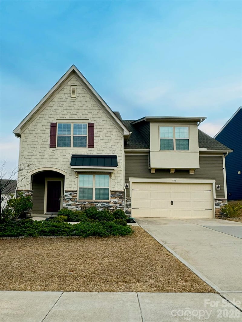 1838 Grove Park, Tega Cay, SC - 4 beds, 4 baths, 2,902 sqft - $590,000