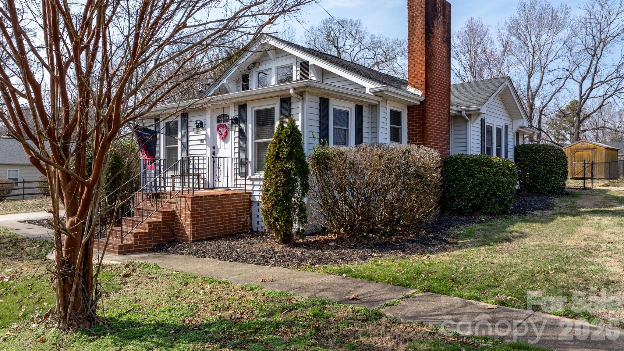 160 Elm Avenue, Hudson, NC. property listing photo