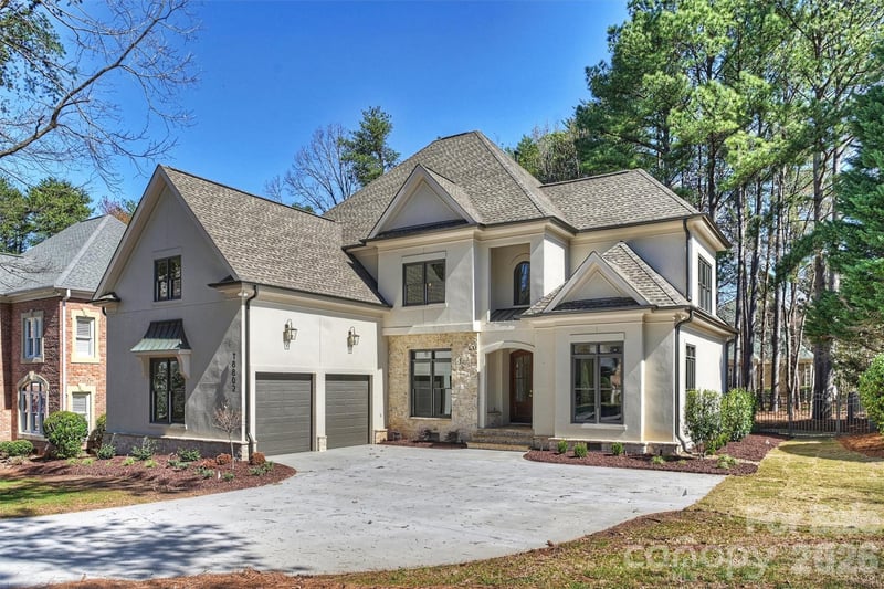 18802 Pentwater Court, Cornelius, NC - 4 beds, 4.5 baths, 3,744 sqft - $1,949,000