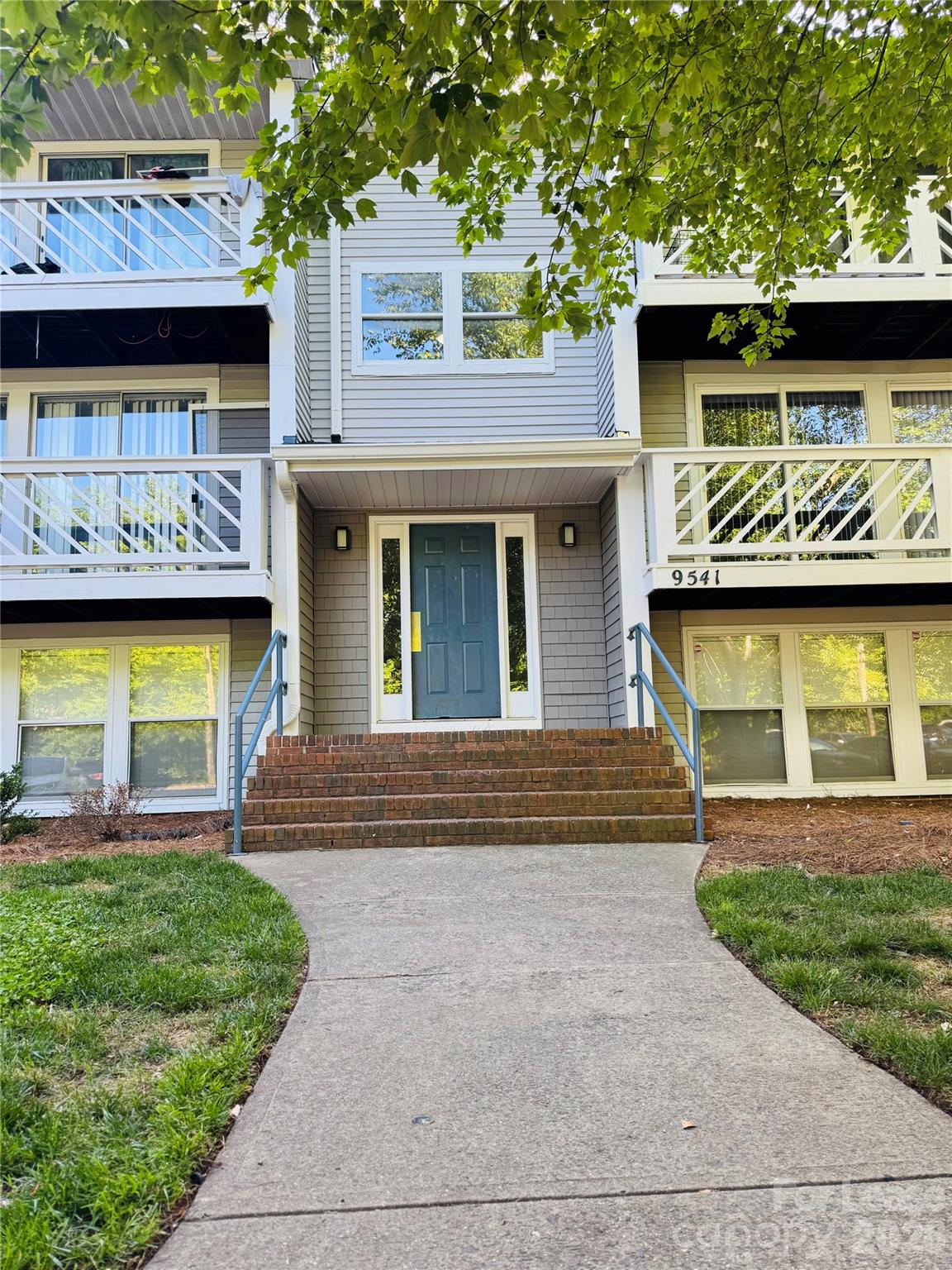 9541 Shannon Green Drive, Charlotte, NC. property listing photo