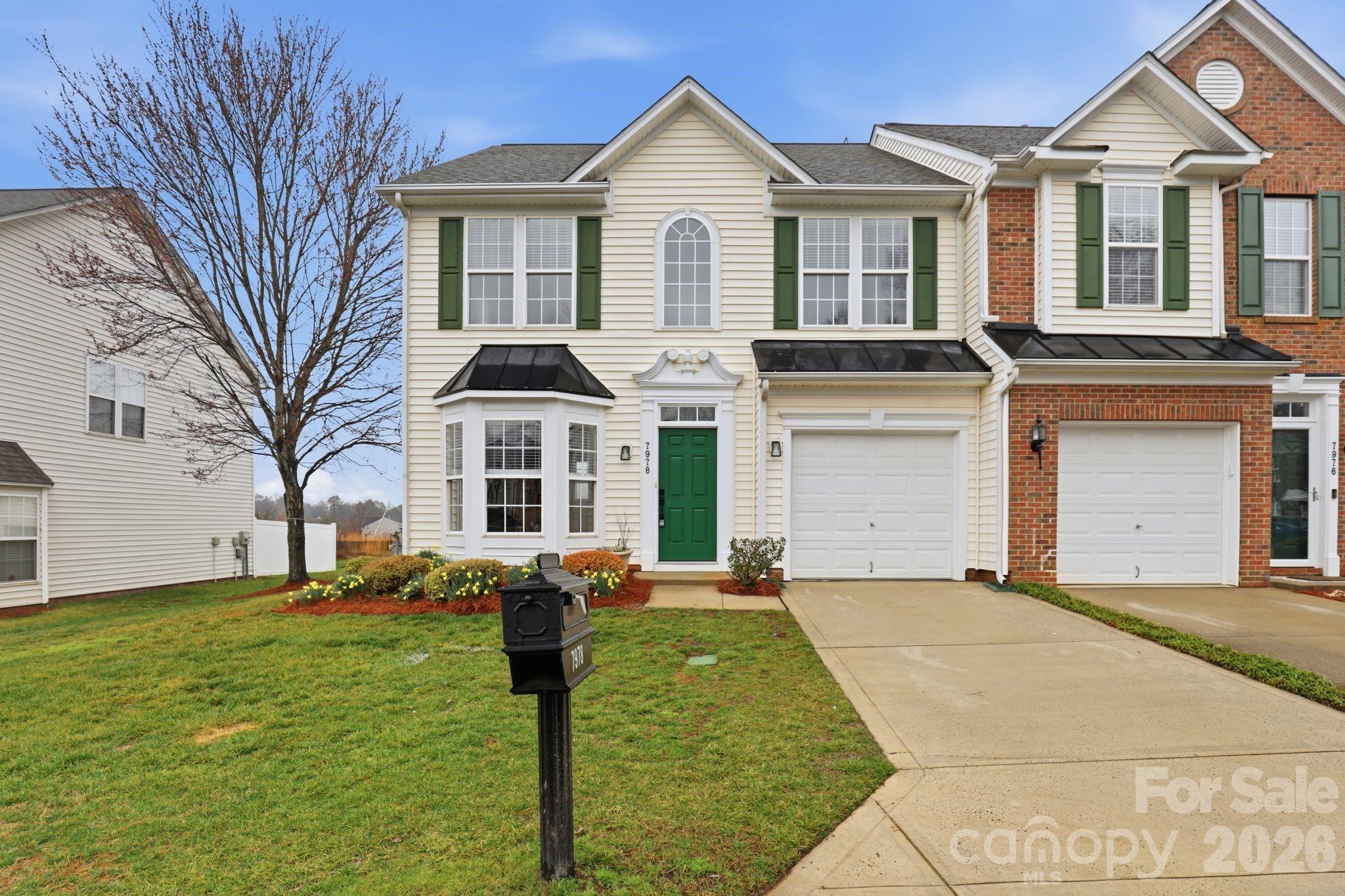7978 Mariners Pointe Circle, Denver, NC. property listing photo