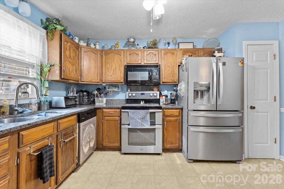 51 Poplar Tree, Etowah, NC. property listing photo
