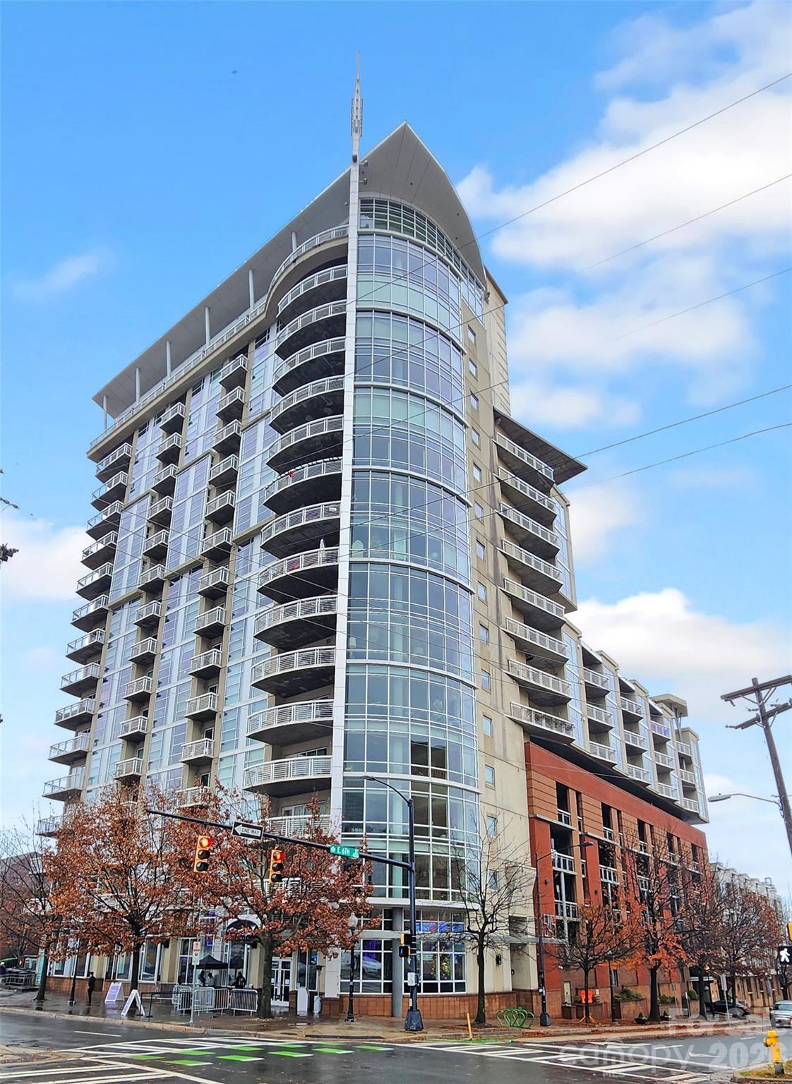 505 6th 301, Charlotte, NC — property listing photo 1