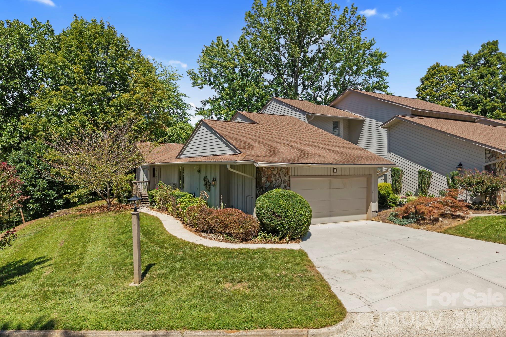 101 Deerlake Drive, Asheville, NC. property listing photo
