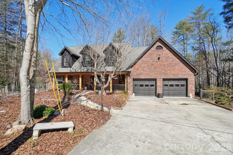 4005 Little River Road, Hendersonville, NC - 3 beds, 4 baths, 4,195 sqft - $859,000