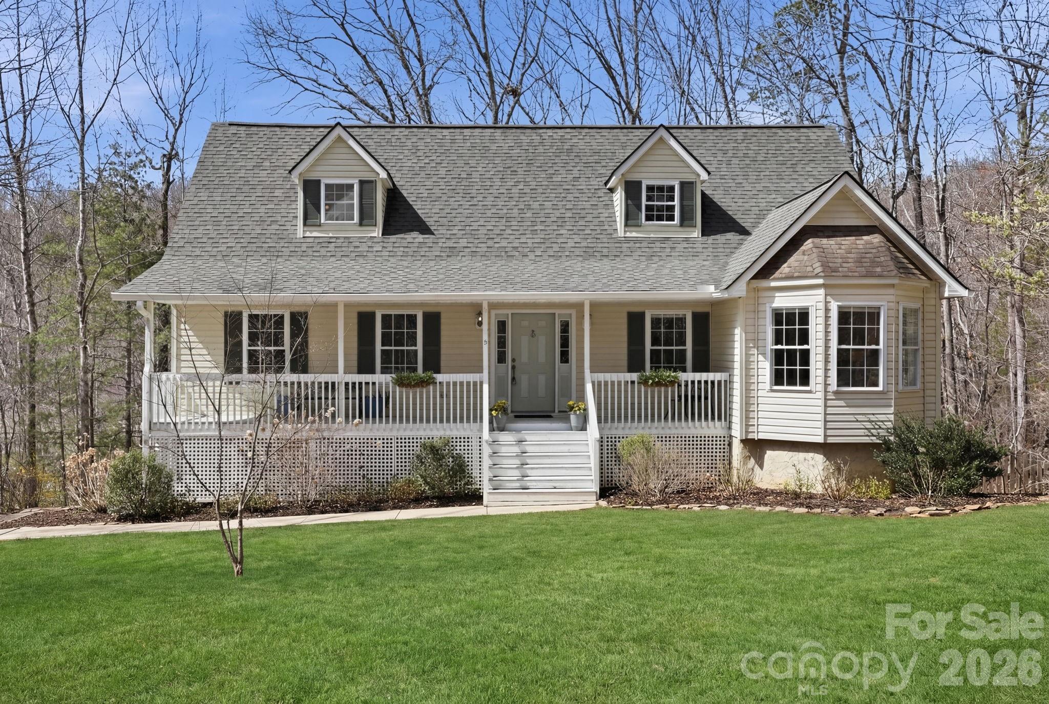 8 Fiver Lane, Asheville, NC — property listing photo