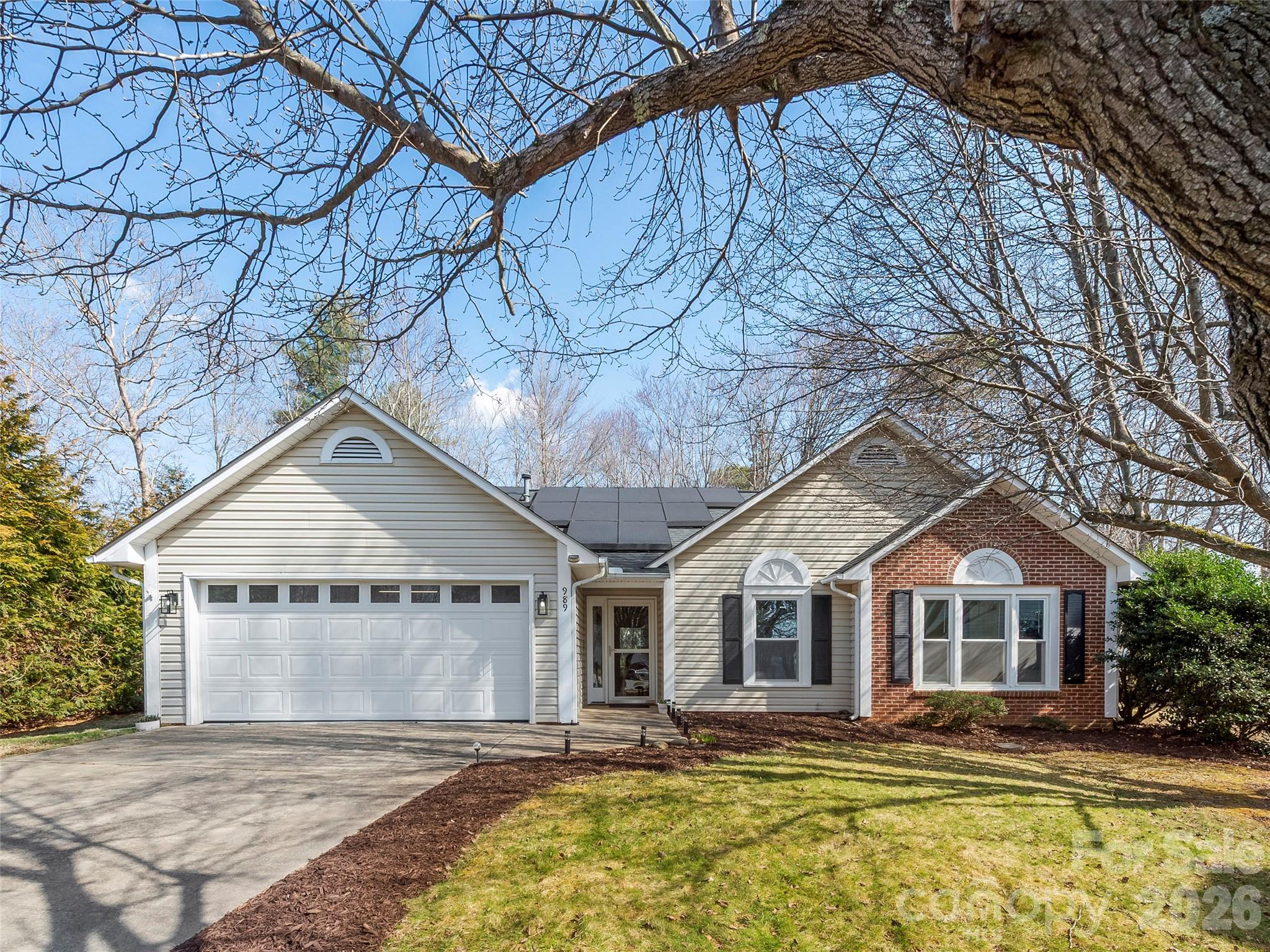 989 Thorncrest Court, Fletcher, NC. property listing photo