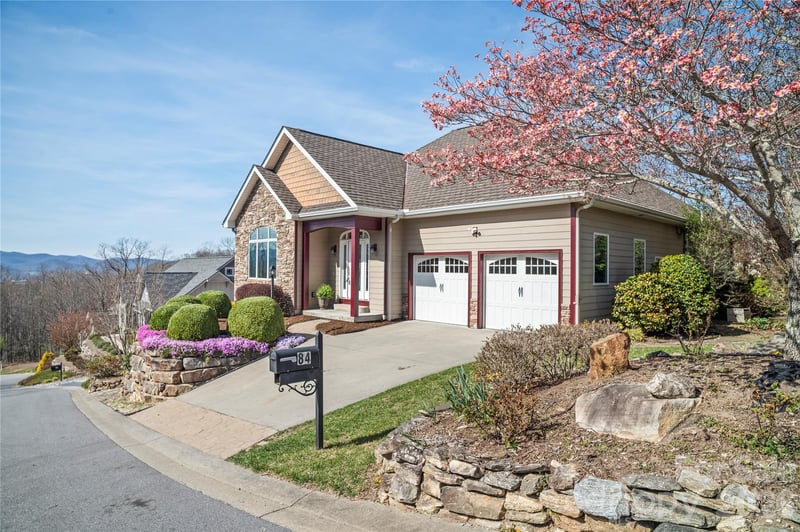84 Deep Valley Lane, Hendersonville, NC - 3 beds, 2.5 baths, 2,885 sqft - $664,900