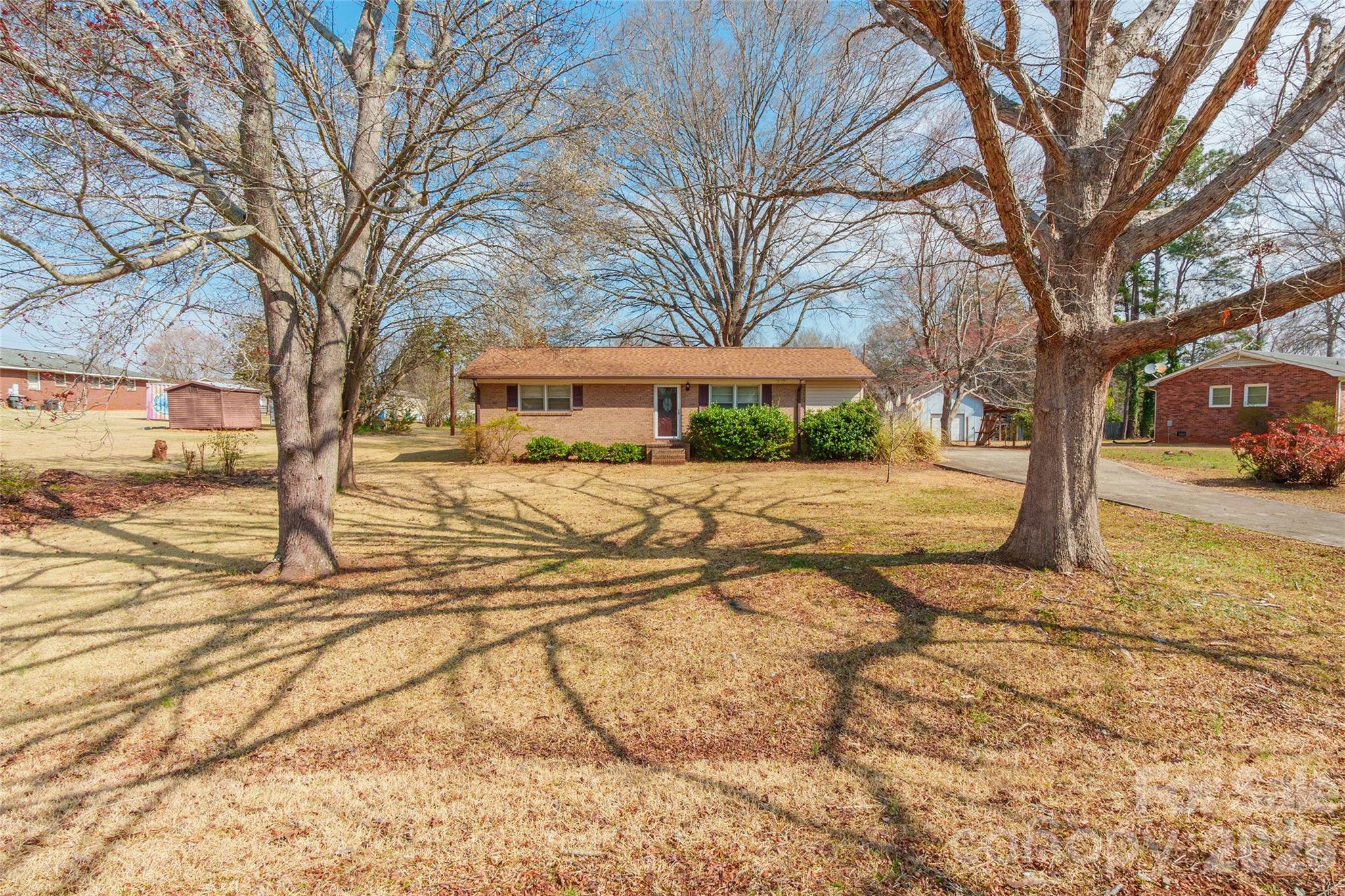 203 Cottage Place, York, SC. property listing photo