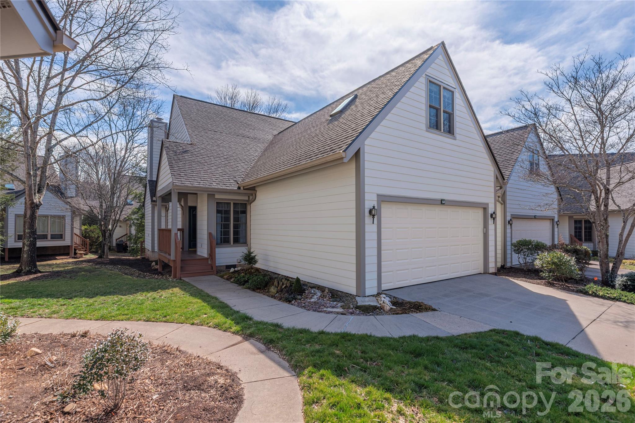 64 Pinnacle Point, Asheville, NC. property listing photo