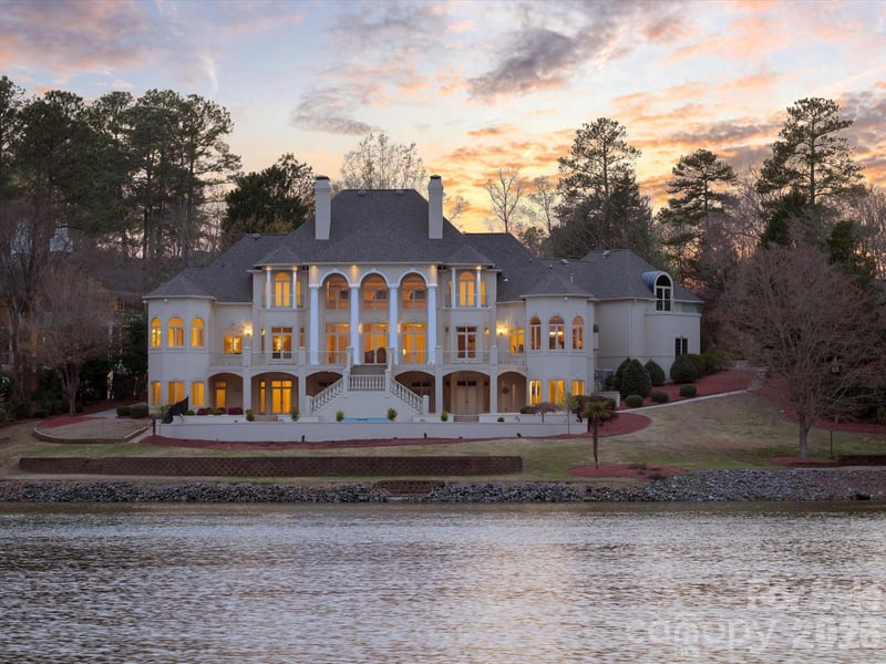 6905 Shinnecock Hill Lane, Charlotte, NC - 5 beds, 9 baths, 10,844 sqft - $4,200,000