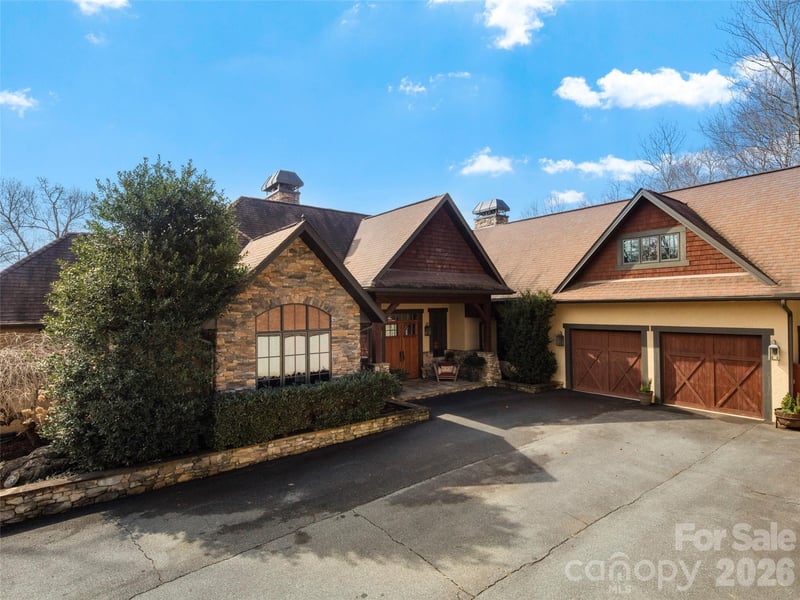 310 Braeside, Asheville, NC - 5 beds, 5 baths, 4,850 sqft - $2,000,000