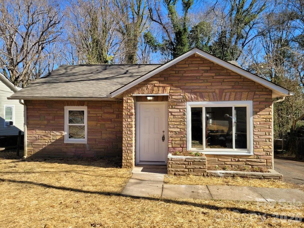 1116 East Drive, Gastonia, NC. property listing photo
