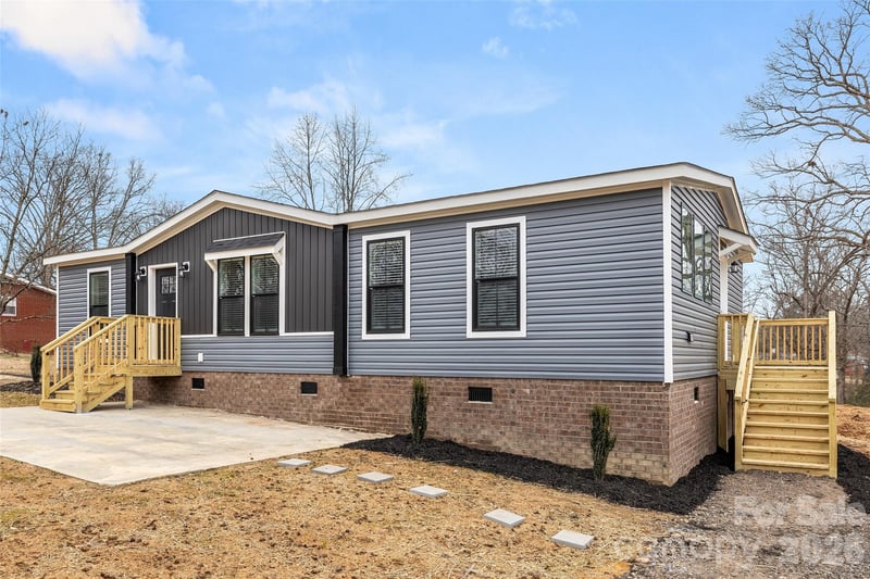 1105 Marion Street, Lancaster, SC - 3 beds, 2 baths, 1,282 sqft - $225,000
