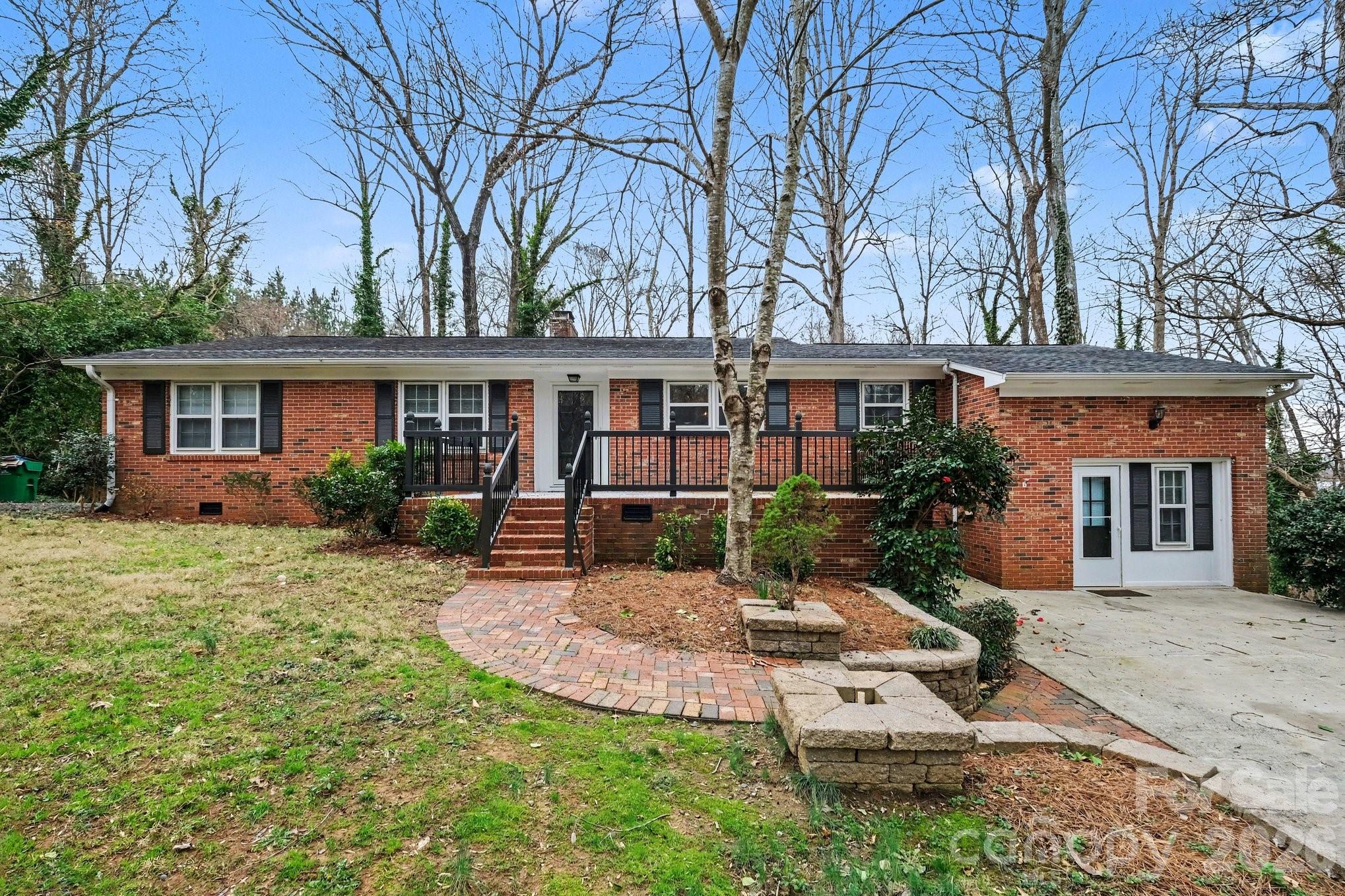 8101 Kerrybrook Circle, Charlotte, NC. property listing photo