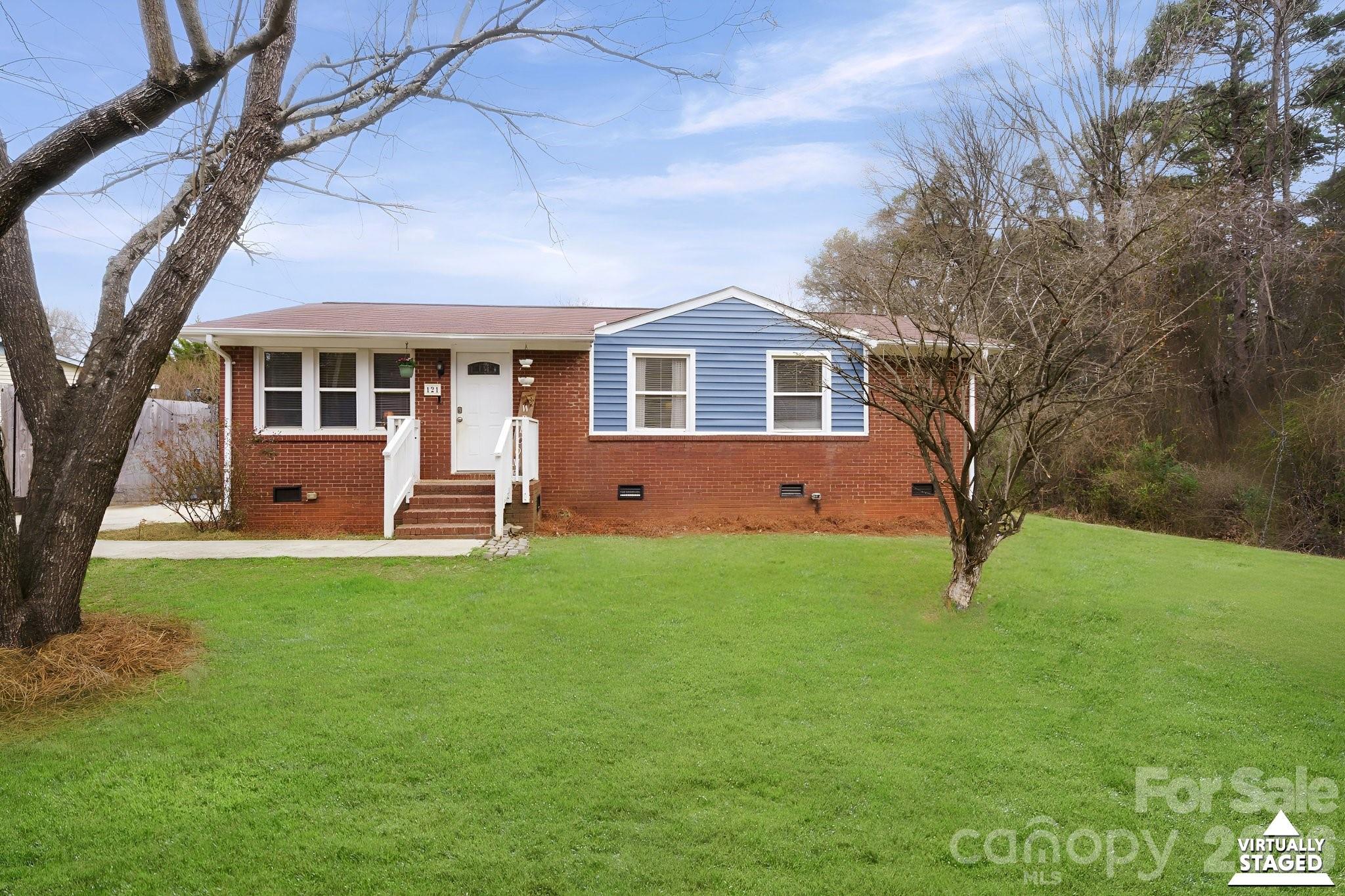 121 Morris Avenue, Mount Holly, NC. property listing photo