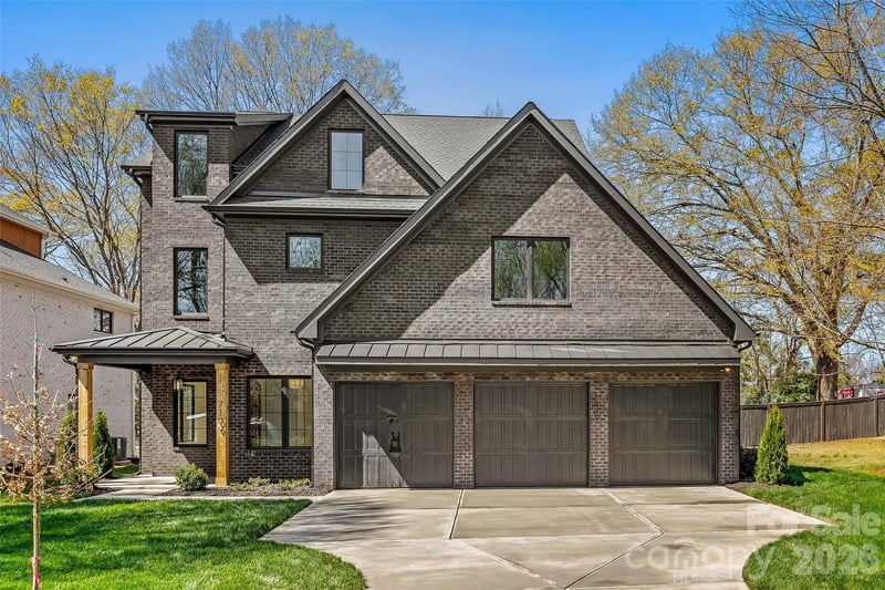 7109 Essington Drive, Charlotte, NC - 5 beds, 4.5 baths, 4,886 sqft - $1,595,000