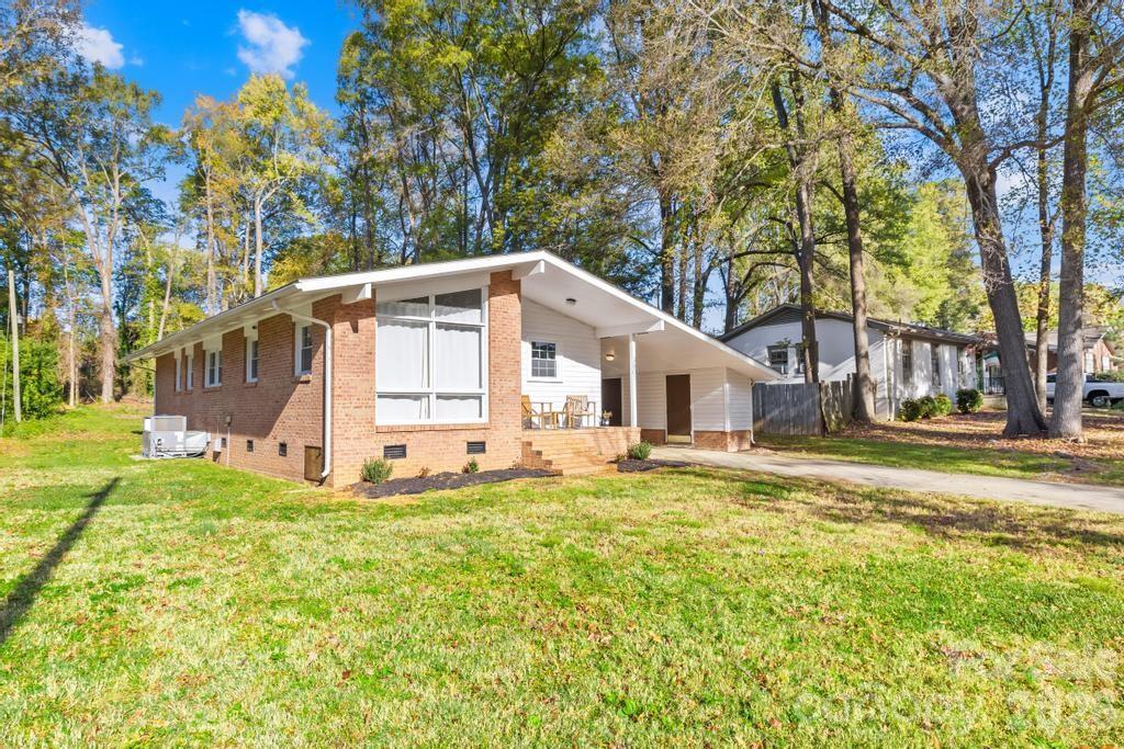 3801 Winterfield Place, Charlotte, NC. property listing photo