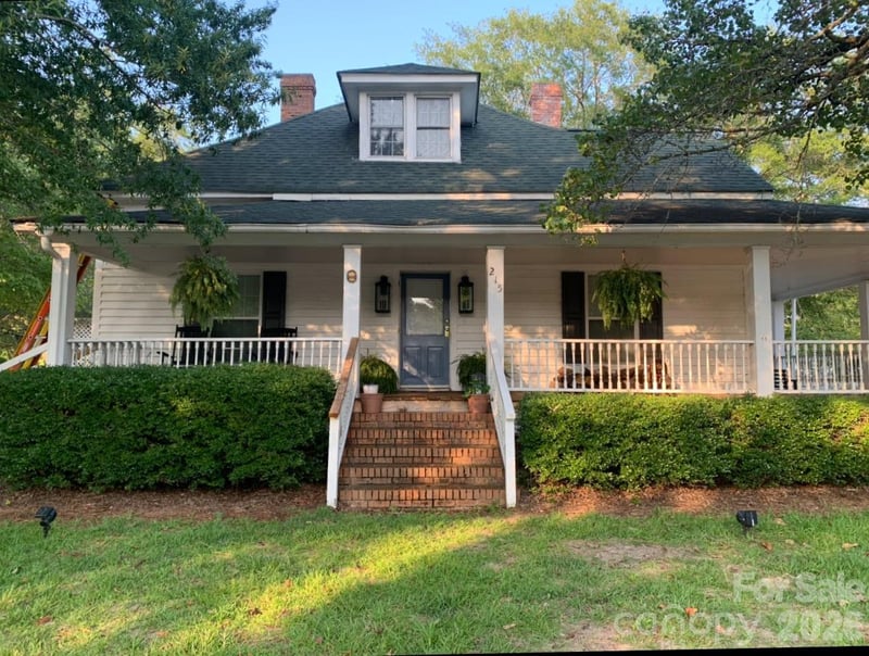 215 Matson, Kershaw, SC - 3 beds, 2 baths, 2,066 sqft - $219,900