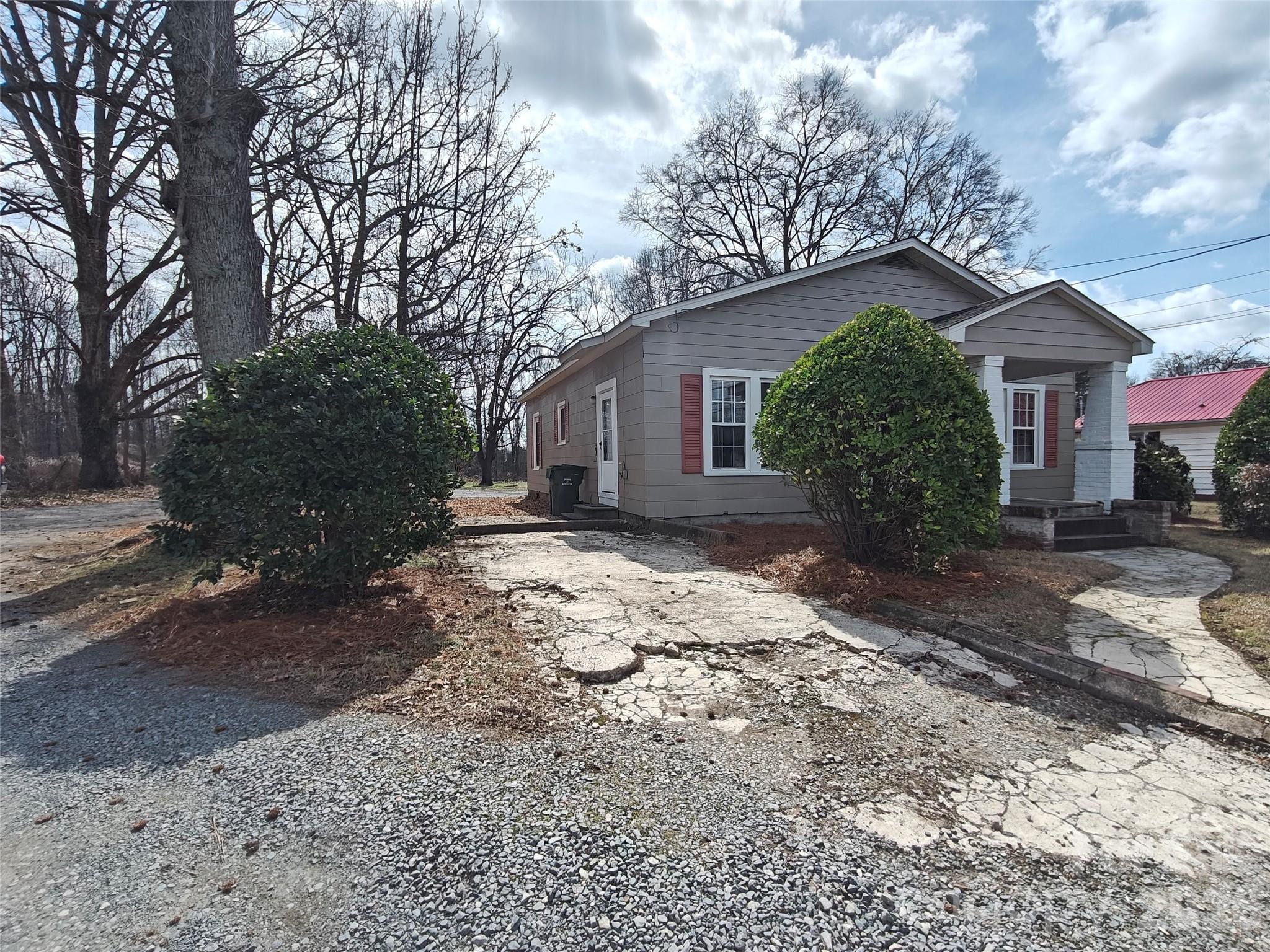105 Long Ferry, Spencer, NC — property listing photo 1