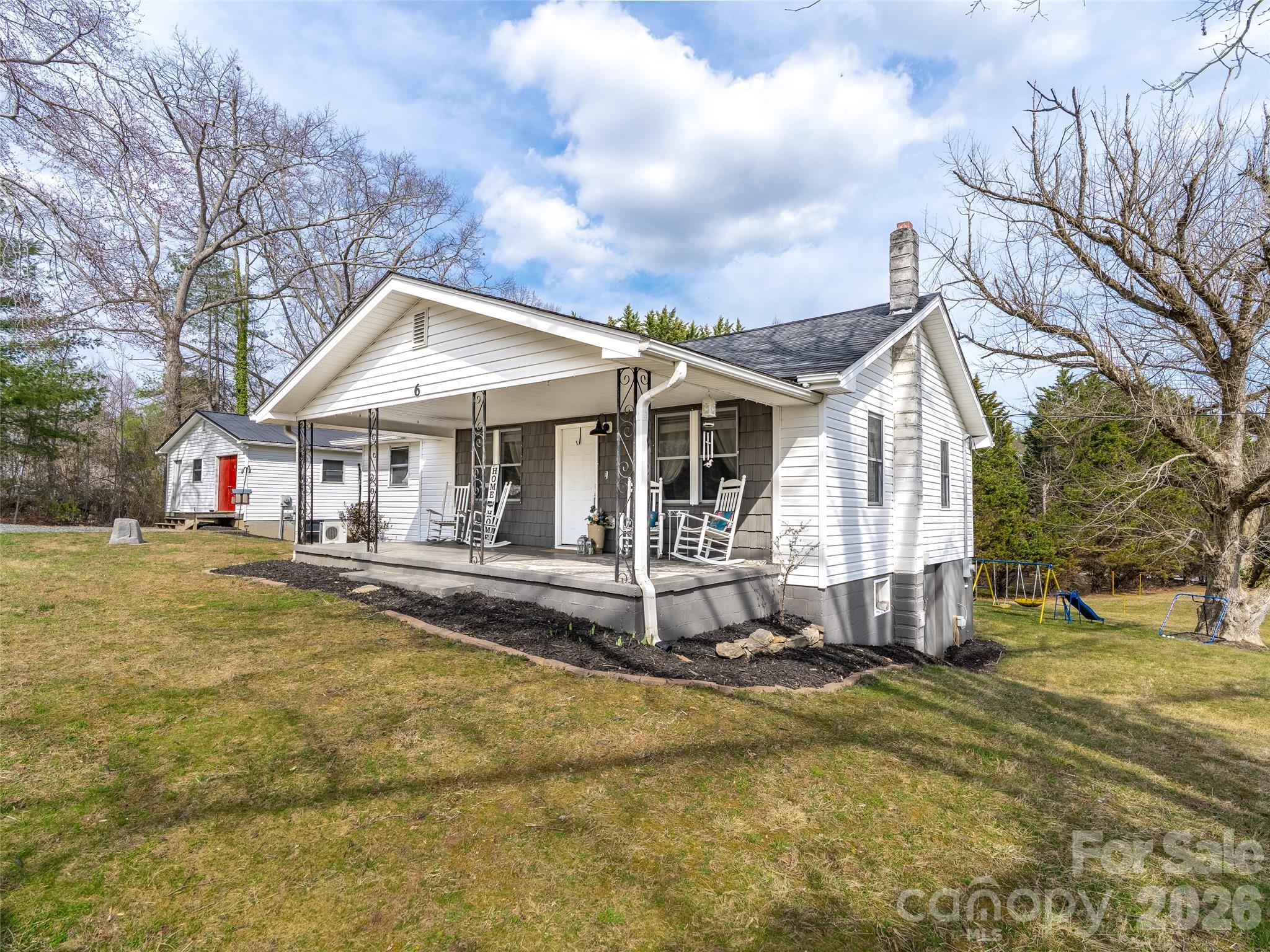 6 Nelson Road, Hendersonville, NC. property listing photo
