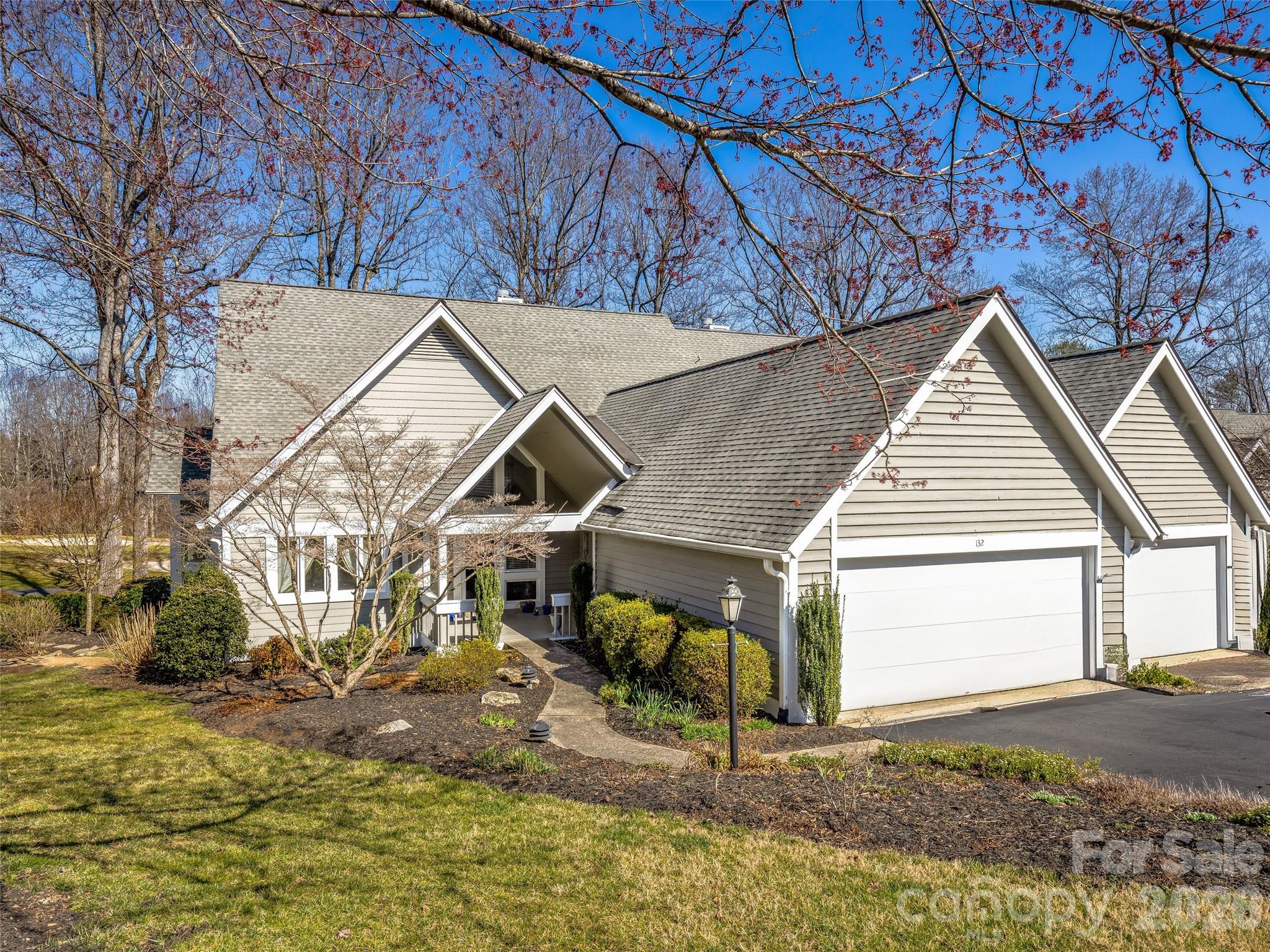 132 Overlook Drive, Flat Rock, NC. property listing photo