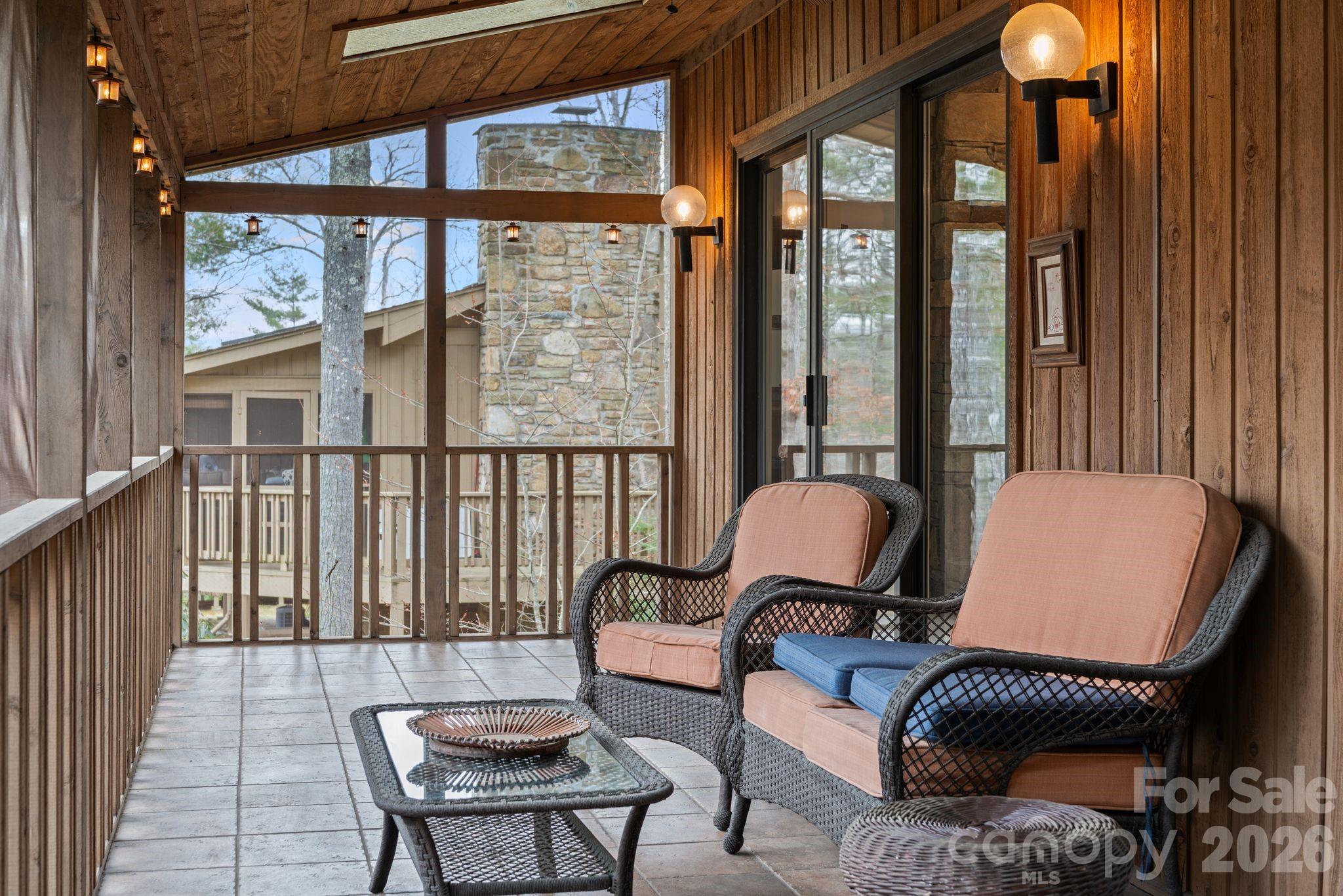 301 N Scarlet Oak Lane, Hendersonville, NC. property listing photo